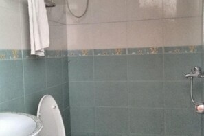 Bathroom - Jiaxiang Hostel (Shanghai)