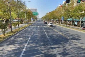 صورة غير مصنفة، 5 من 9، زرّ
