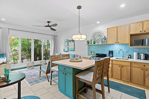 Private kitchen - 1-BD Near Beach, Great for Digital Nomads (Potrero)