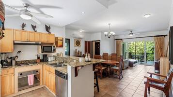 Apartment, Balcony, Garden View | Private kitchen