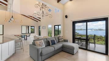 Kondominium, pemandangan samudra | Area keluarga
