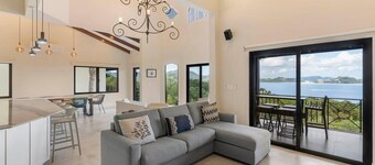 Stylish Villa with Brand-New Furniture, Panoramic Ocean Views, and Infinity Swimming Pool & Hot Tub