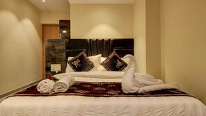Interior detail - Hotel Sapphire Inn (Thane)