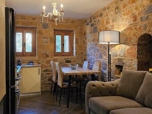 Deluxe Duplex | Living area
