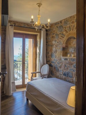 Exclusive Duplex, Sea View | In-room safe, blackout drapes, soundproofing, iron/ironing board