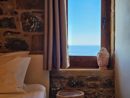 Duplex exclusivo, vista para o mar | Cofres nos quartos, cortinas blackout, quartos à prova de som