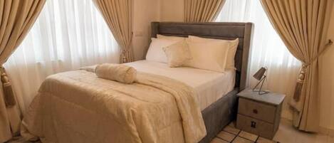 1 makuuhuone, silitysrauta/-lauta, Wi-Fi, vuodevaatteet