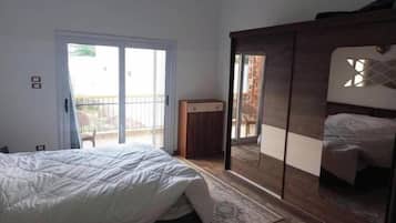 2 Schlafzimmer, Zimmersafe, Bügeleisen/Bügelbrett, kostenloses WLAN