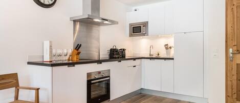 Fridge, microwave, oven, dishwasher