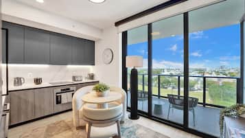 Classic apartman | Nappalirész | Okostévé