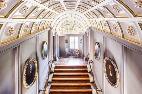 Chateau Coeur - Eight Bedroom Castle, Sleeps 14