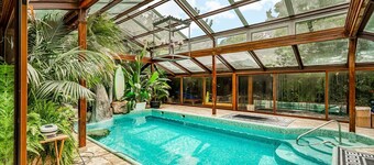 Villa Majadahonda - Six Bedroom Villa, Sleeps 12