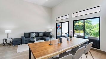 House, Garden View | Dining room
