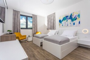 4 chambres, fer et planche à repasser, accès Internet, draps fournis