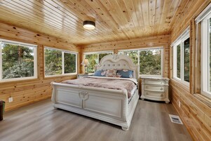 Cabin, Multiple Beds, Patio, Mountain View (2517) | 3 bedrooms, individually decorated, individually furnished, bed sheets