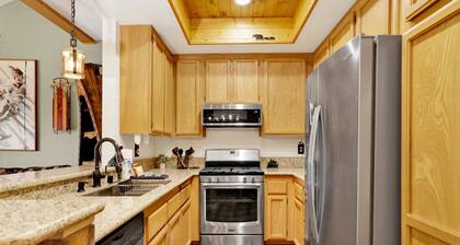 Woodland Retreat #2548