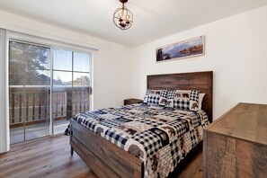 4 habitaciones, decoración personalizada y muebles diferentes 