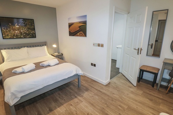 1 bedroom, WiFi (free), individually decorated, individually furnished