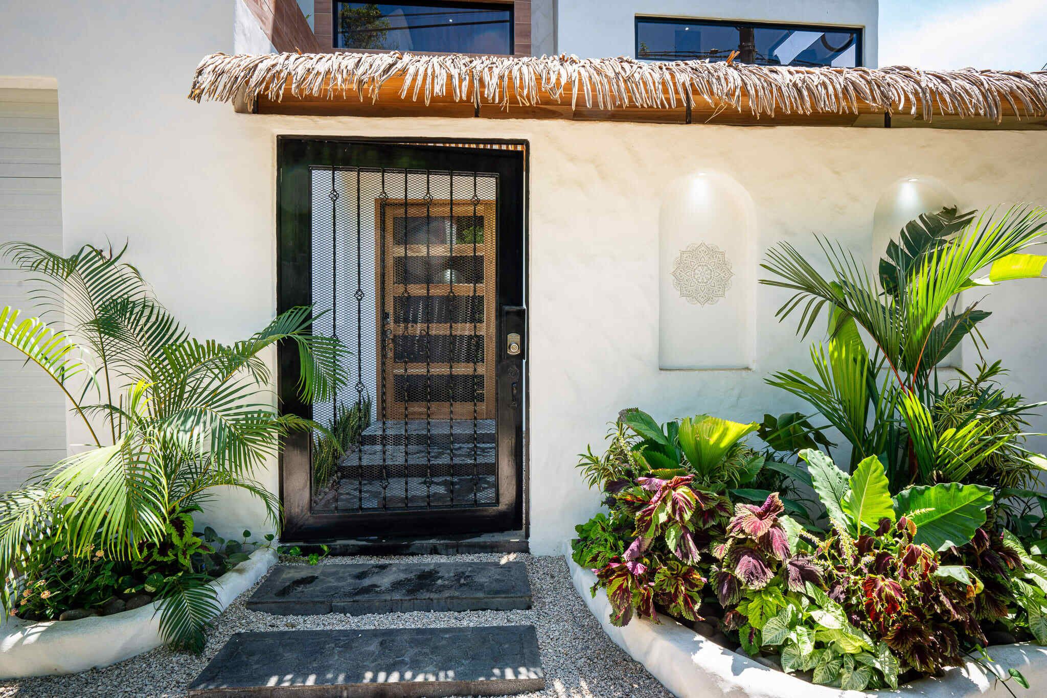 숙박 시설 입구