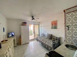 1 sovrum och strykjärn/strykbräda