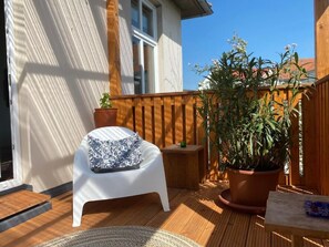 Quarto casal conforto, vista para o resort | Sacada