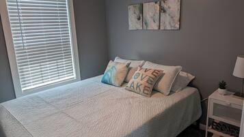 4 bedrooms, WiFi, bed sheets