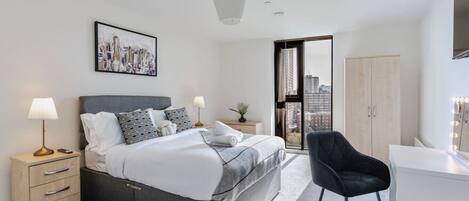 2 bedrooms, desk, iron/ironing board, travel cot