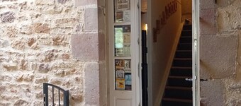 Comfortable rooms on the water's edge, ideal for couples and families!