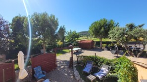 Terrace/patio - Vacation rental with quiet Gite Artemiss Provence Gervais (Apt)