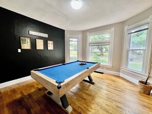 Spielezimmer