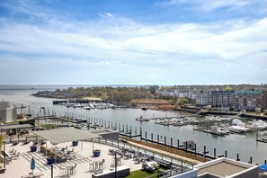 Appartement Luxe, balcon, vue port | Vue depuis le balcon