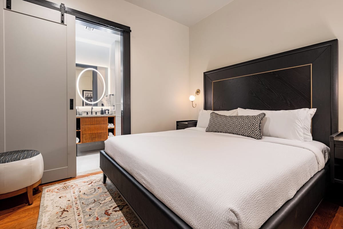 Luxe beddengoed, individueel gedecoreerd, individueel gemeubileerd