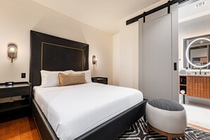 Large 4BR for 14 in Prime Location | The Mayfair | Innenbereich