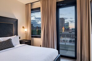 4BR Incredible Group Penthouse + Private Patio | The Mayfair | Premium bedding, individually decorated, individually furnished - The Mayfair (New Orleans)
