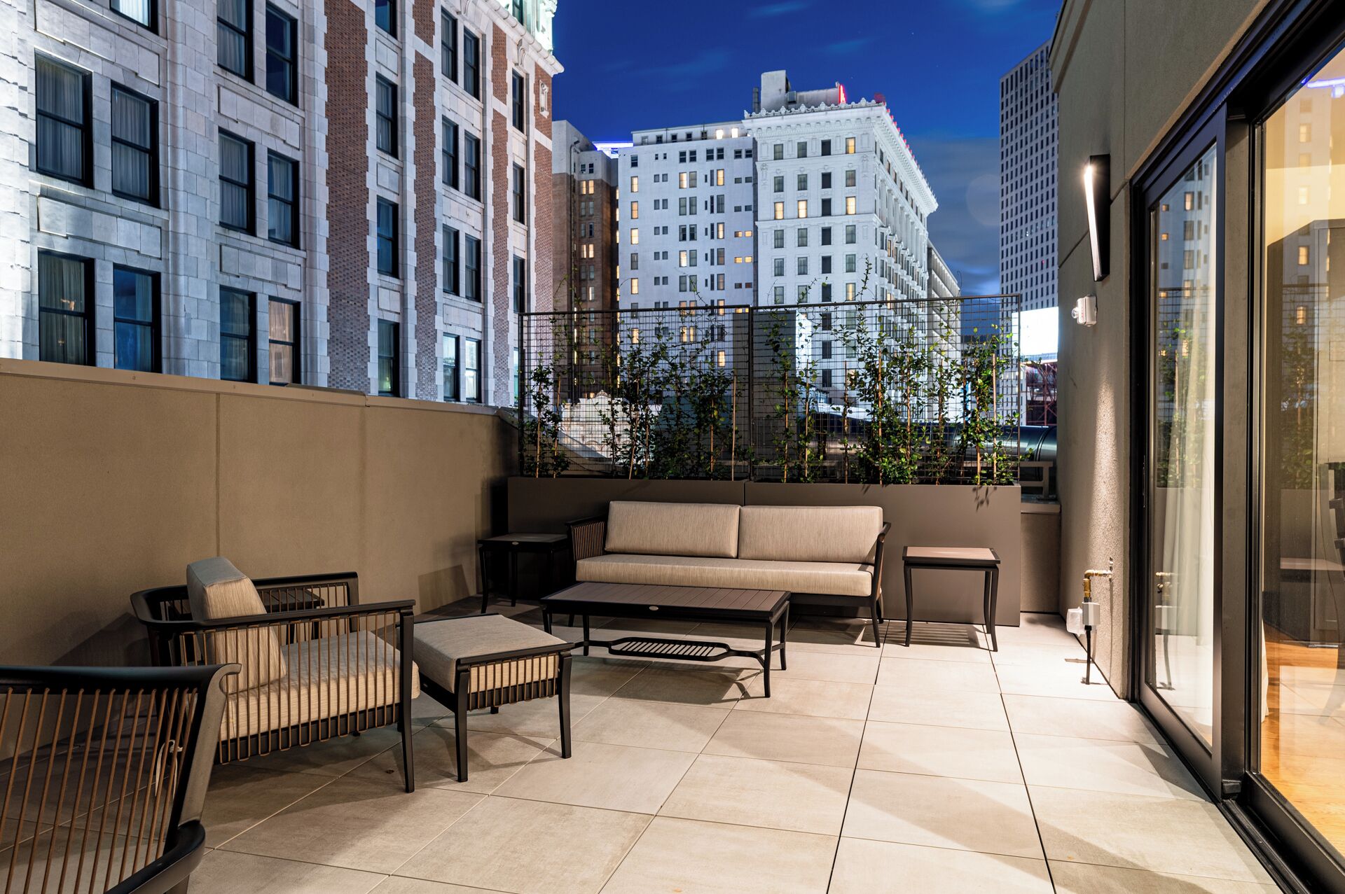 2BR Iconic Penthouse + Private Patio | The Mayfair | Terrace/patio