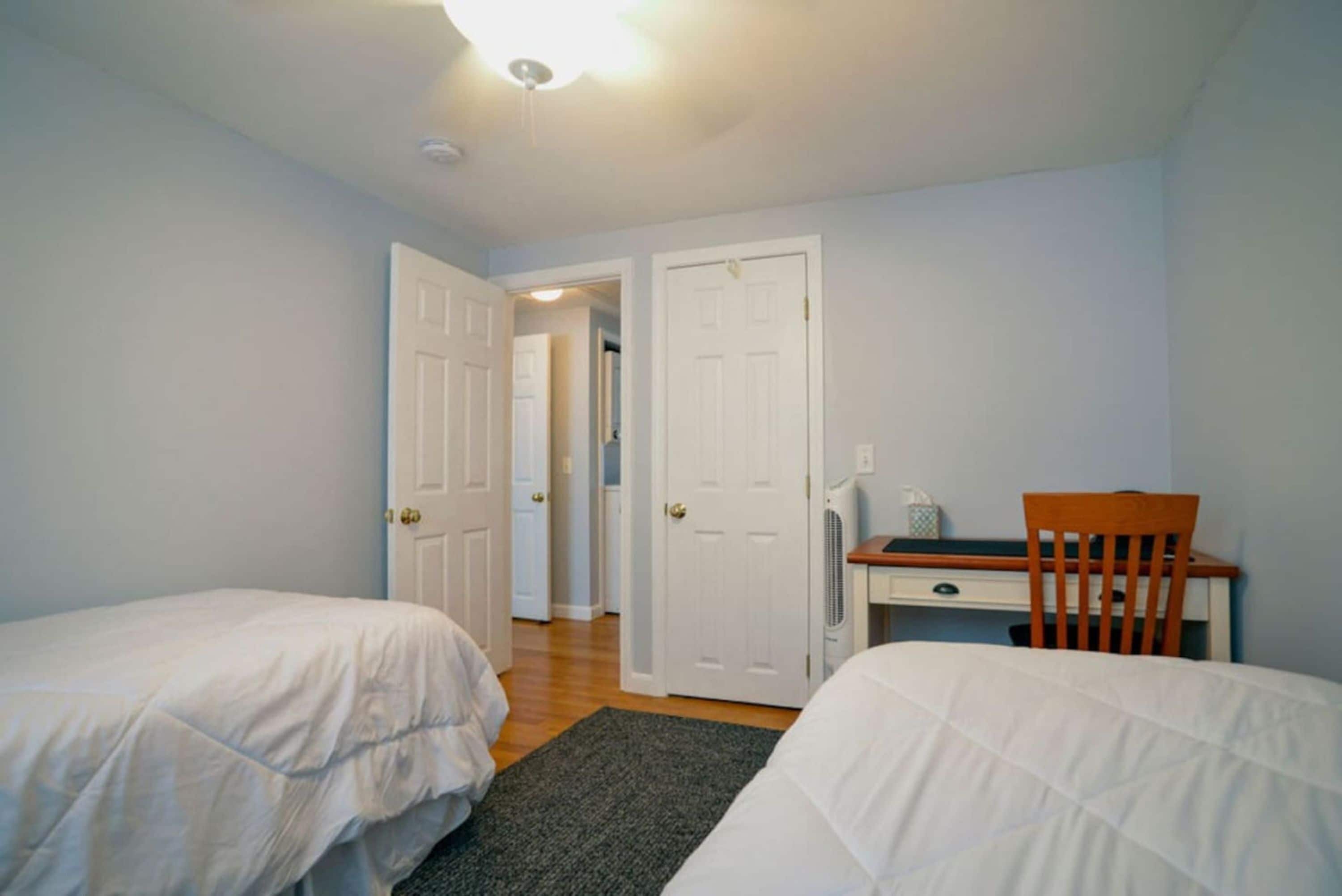 Talo | 3 makuuhuonetta, työpöytä