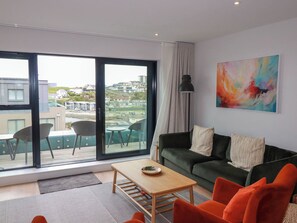 Living area - Ebbtide (Newquay)