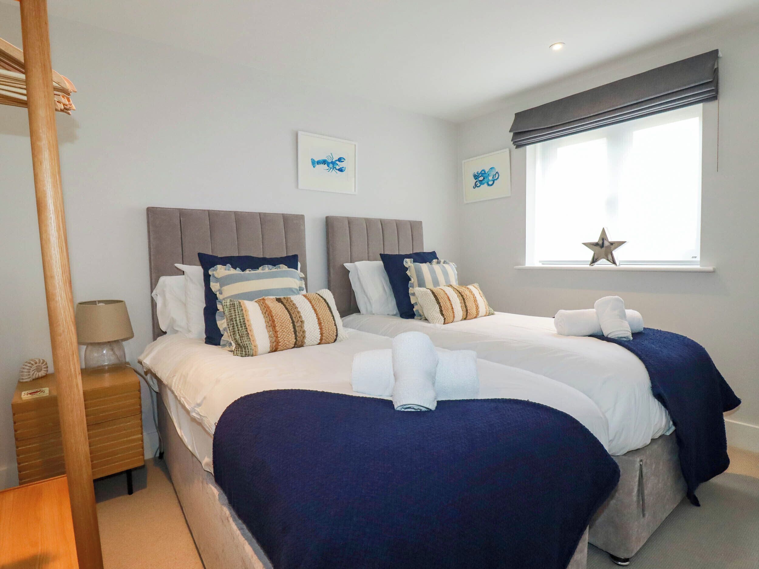 2 bedrooms, individually decorated, individually furnished, free WiFi