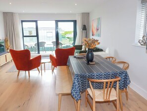 Interior - Ebbtide (Newquay)