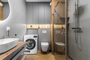 Comfort Apartment, Balcony | Bathroom - Horizon 37 by Grand Apartments (Gdansk)