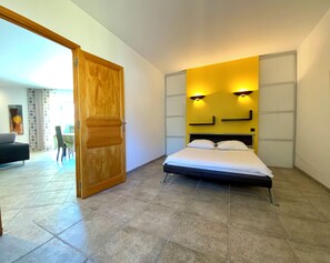 3 bedrooms, iron/ironing board, WiFi, bed sheets - Villa Yoléa avec piscine privée au Grau du Roi – Vacances de rêve (Le Grau-du-Roi)