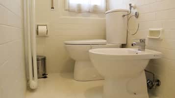 Dusche, Haartrockner, Bidet
