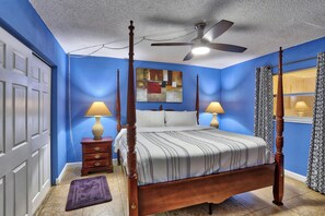 Condo, 1 King Bed (Holiday Villas III #109 - Sea You at )
