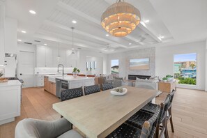 House, Multiple Beds (Sea View Play) | Dining - Sea View Play (New Smyrna Beach)