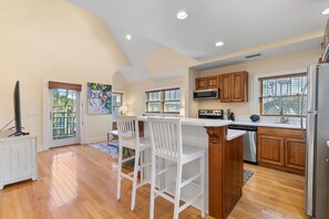 콘도, 침대(여러 개) (Lofty Dreams) | 전용 주방 | 오븐, 커피/티 메이커, 토스터, 블렌더