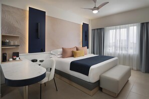 Minibar, coffres-forts dans les chambres, fer et planche Ă repasser