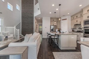 ハウス ベッド (複数台) (Redington Beach Townhouse 16305) | 内装