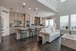 House, Multiple Beds (Redington Beach Townhouse 16305) | Interior