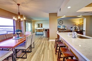 Condo, Multiple Beds (Bayshore Yacht & Tennis 806) | Interior - Bayshore Yacht & Tennis 806 (Indian Shores)