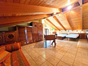 3 bedrooms, iron/ironing board, free WiFi, bed sheets - Villa Patrizia with private pool  (Sardegna)